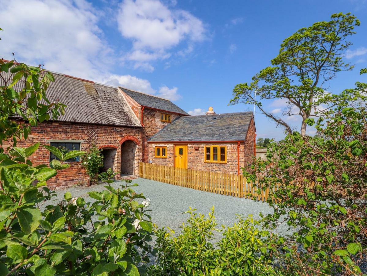 The Tractor Shed Villa Oswestry Buitenkant foto