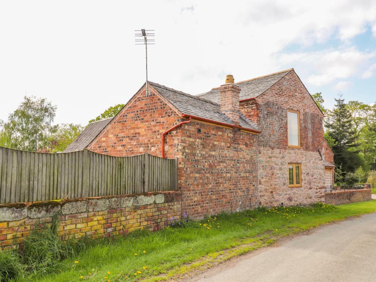 The Tractor Shed Villa Oswestry Buitenkant foto